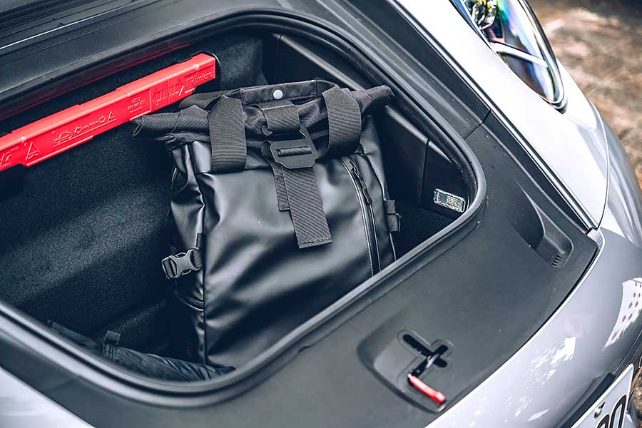 911cabriolet-16 今天,就開著到Porsche 911 Carrera S Cabriolet處逛逛吧。