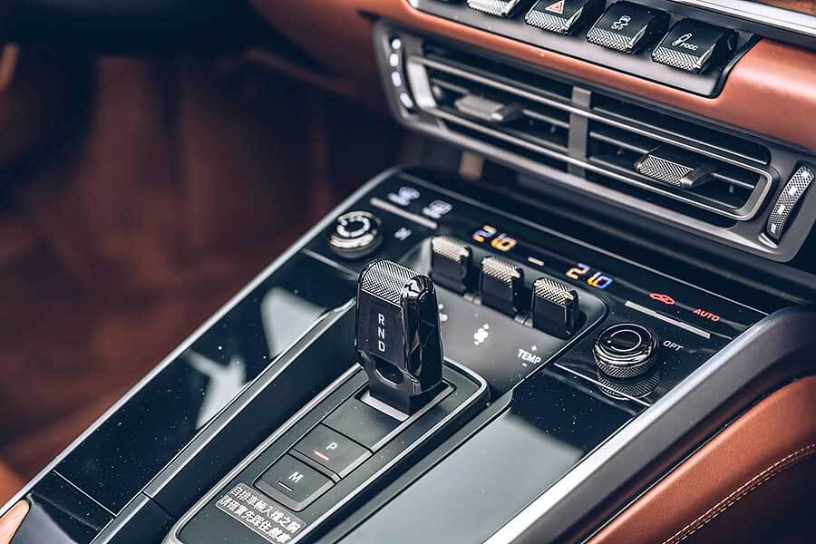 911cabriolet-19 今天,就開著到Porsche 911 Carrera S Cabriolet處逛逛吧。