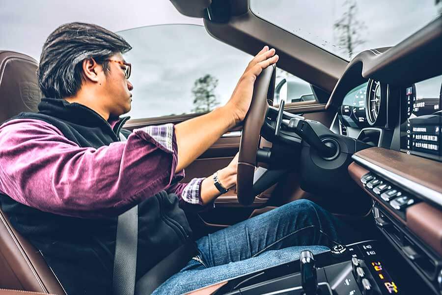 911cabriolet-32 今天,就開著到Porsche 911 Carrera S Cabriolet處逛逛吧。