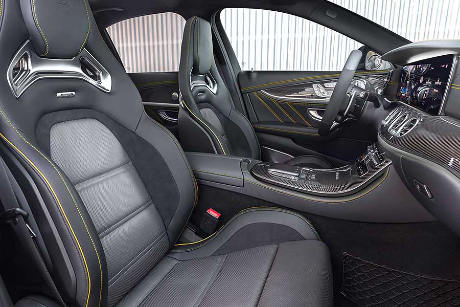 就是要大鳴大放，太收斂就不叫AMG了。