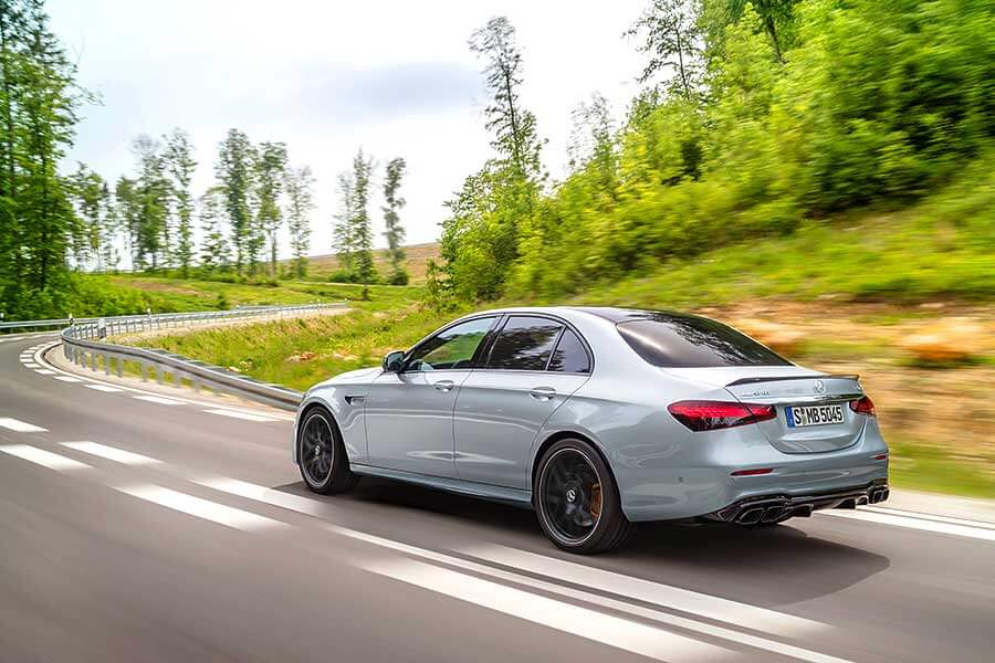 就是要大鳴大放，太收斂就不叫AMG了。