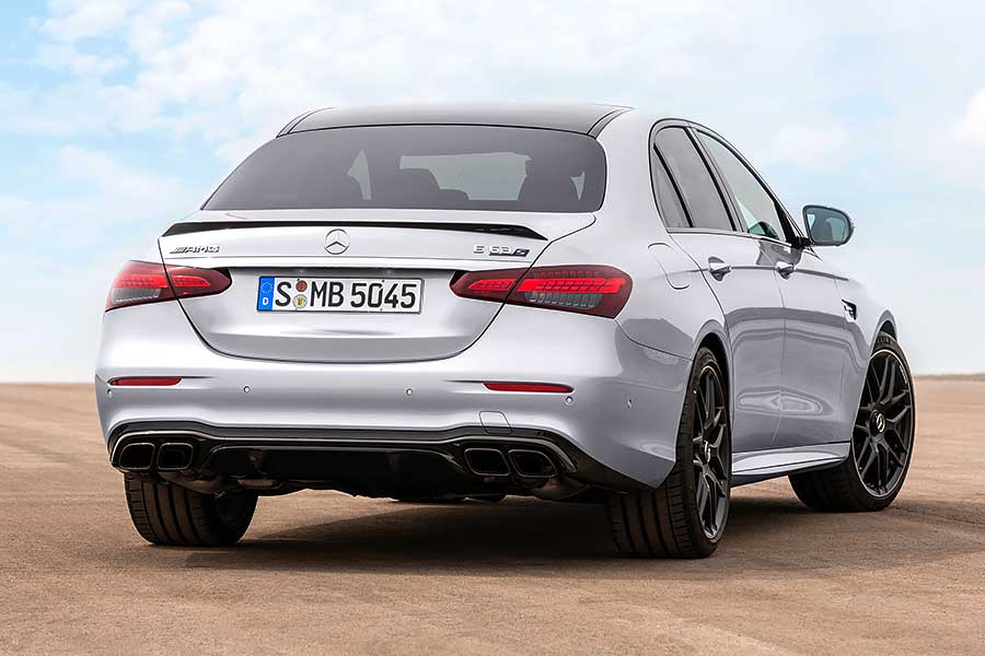 就是要大鳴大放，太收斂就不叫AMG了。