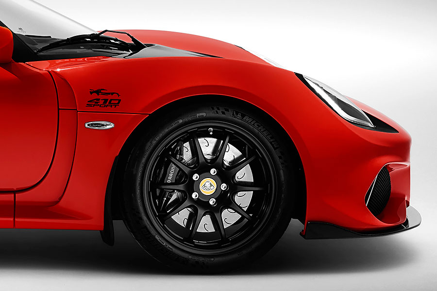 exigesport410-10 經歷三個成長階段(世代),EXIGE竟然默默二十歲了。