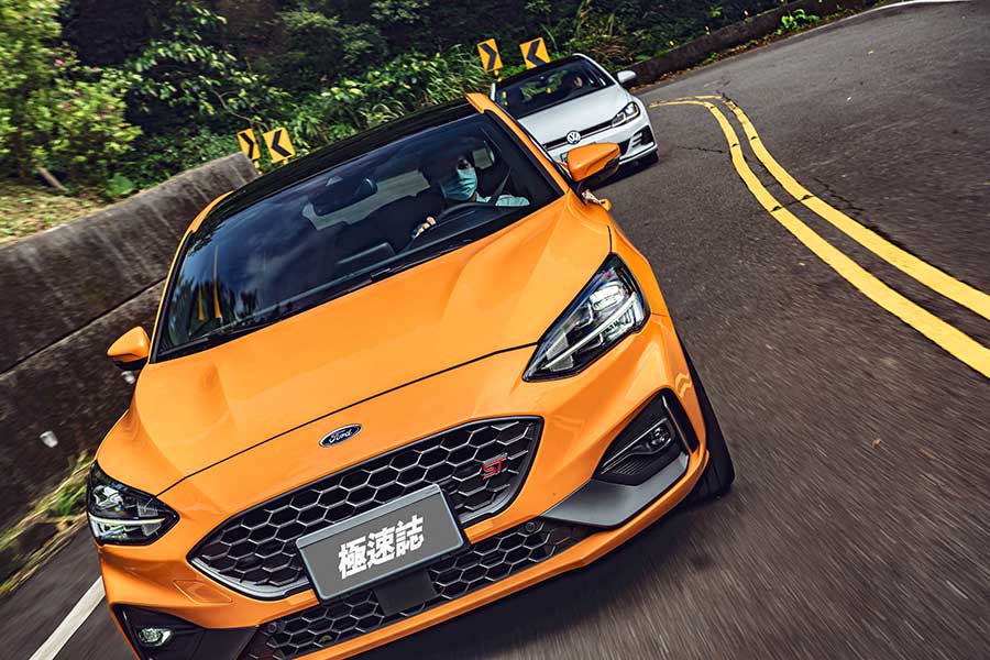 Golf GTI依舊保有王者風範，怪只怪在新進Focus ST太強，該呼叫八代目GTI了嗎？