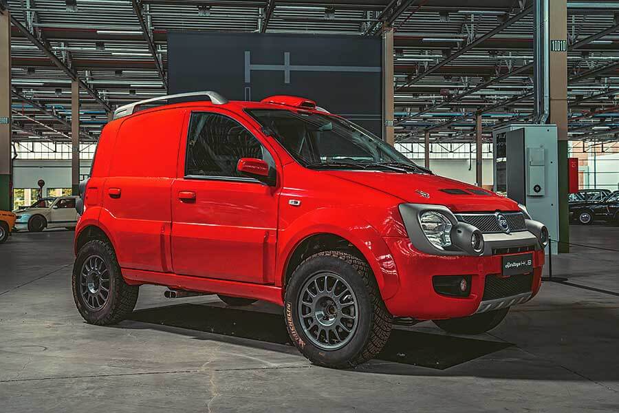 當你的舊作精彩古怪兼而有之勝似飛雅特集團，藏寶庫中自然會有這種風貌。