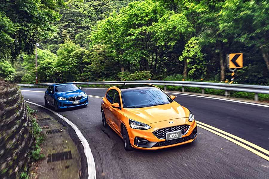 當然這也關係到個人喜好和駕駛風格的領域，缺乏客觀標準之下，編輯部的每位成員都必須列舉每部車的優點及缺點，嘗試從這些點去找出共識後，答案便呼之欲出。