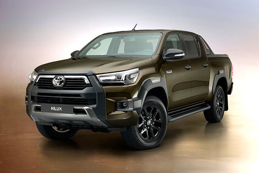 hilux-2 就算穿上帥氣新裝,Toyota Hilux五十多年來的硬漢性格依舊無法掩藏。