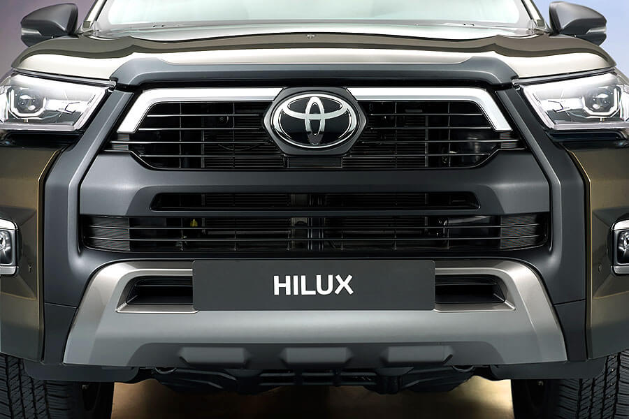 就算穿上帥氣新裝，Toyota Hilux五十多年來的硬漢性格依舊無法掩藏。