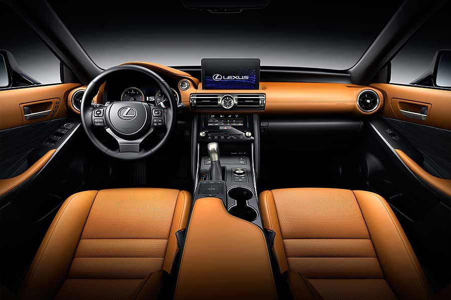 is-17 苦追對手20個年頭,2021年新改款IS真的要認真了。