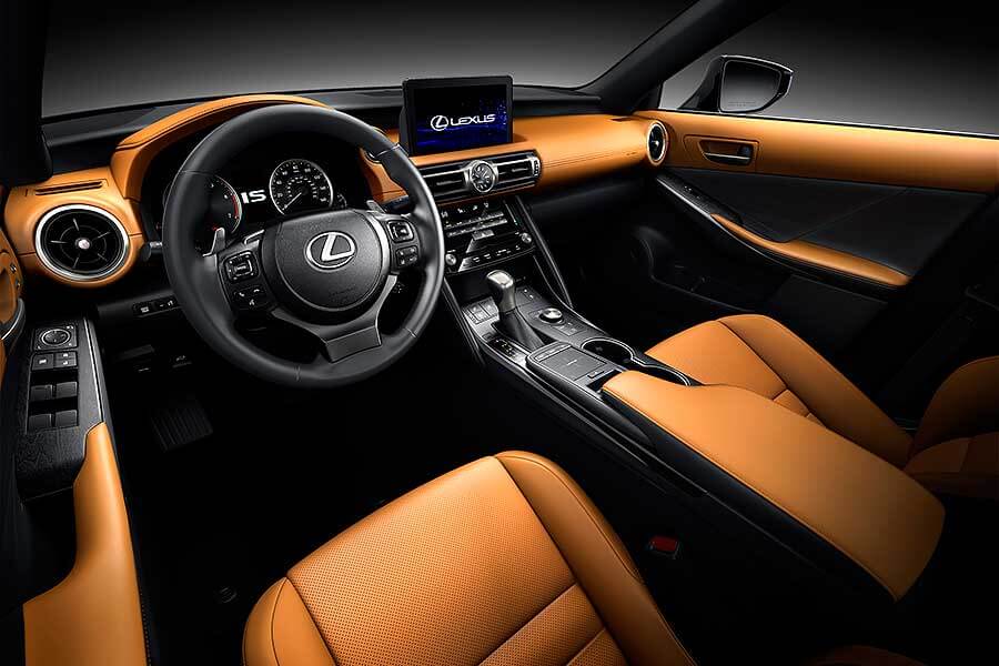 is-18 苦追對手20個年頭,2021年新改款IS真的要認真了。