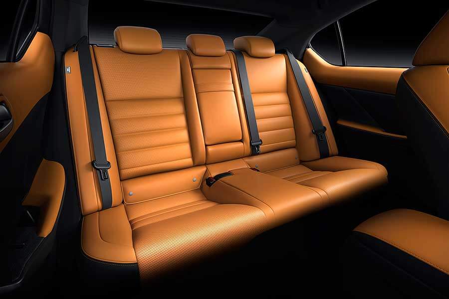 is-21 苦追對手20個年頭,2021年新改款IS真的要認真了。