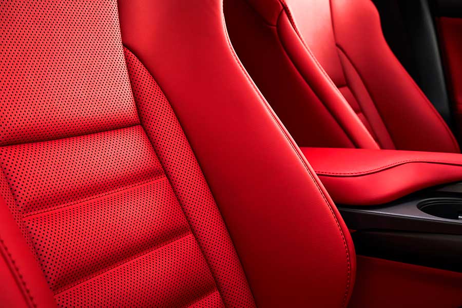 is-31 苦追對手20個年頭,2021年新改款IS真的要認真了。