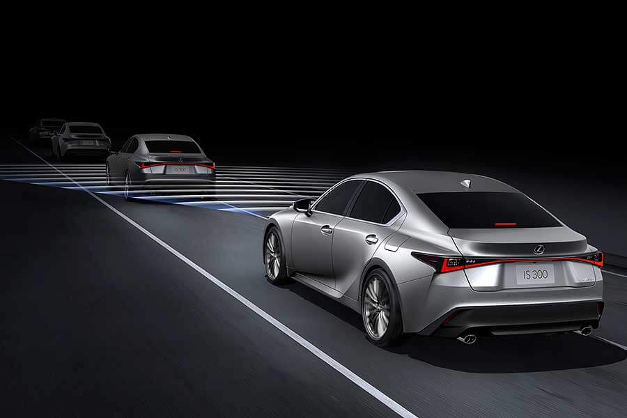 is-39 苦追對手20個年頭,2021年新改款IS真的要認真了。