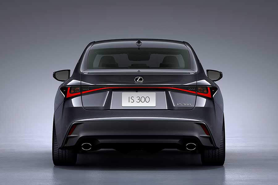 is-7 苦追對手20個年頭,2021年新改款IS真的要認真了。