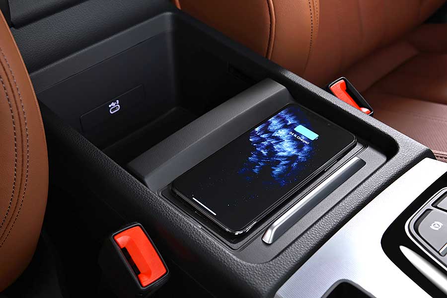 q5-23 三種OLED尾燈選擇,難不成奧迪又畫錯重點了?