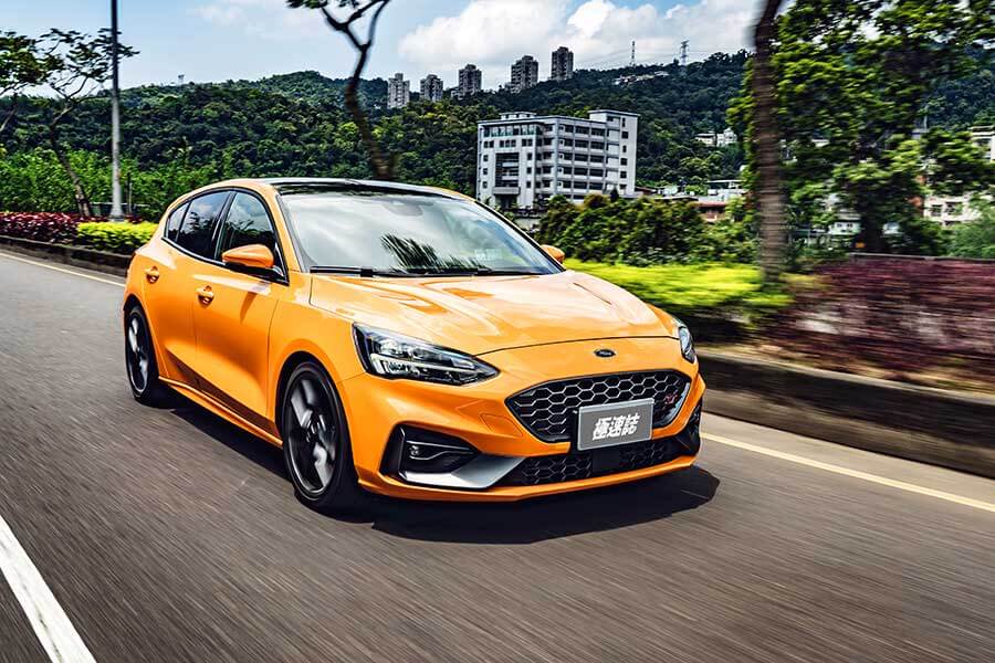 內外相輔相承，就像一部五育均衡發展的鋼砲模範生，有史以來最出類拔萃的Focus ST。