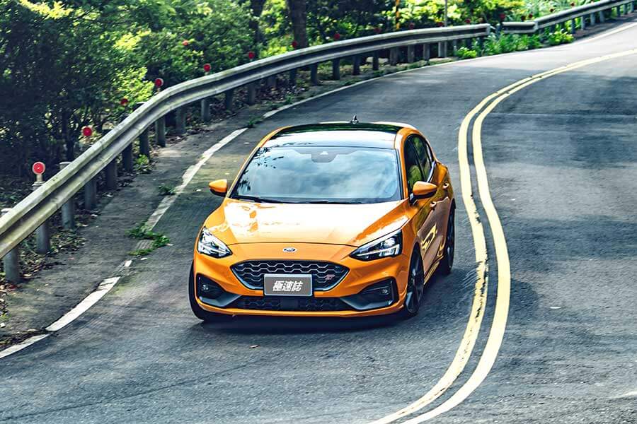 內外相輔相承，就像一部五育均衡發展的鋼砲模範生，有史以來最出類拔萃的Focus ST。