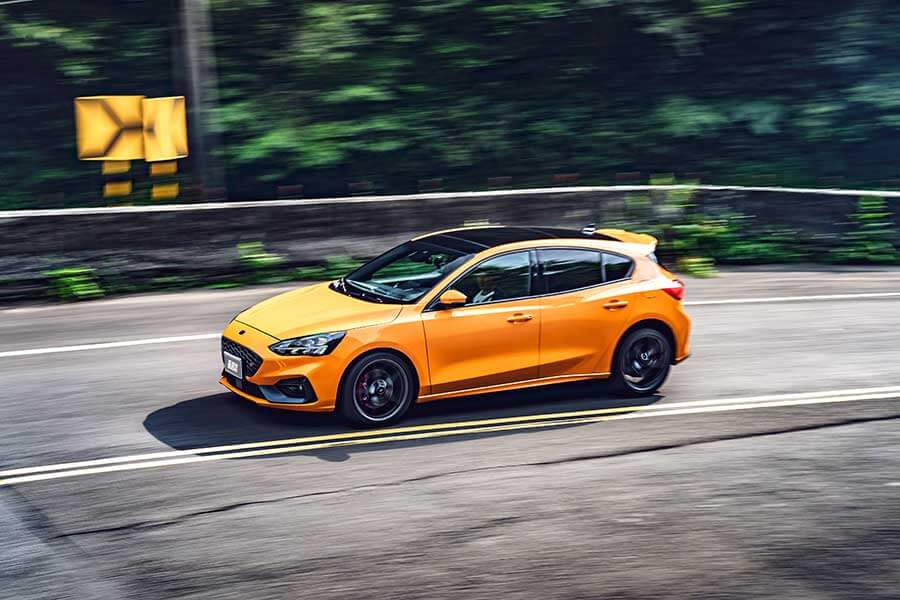 內外相輔相承，就像一部五育均衡發展的鋼砲模範生，有史以來最出類拔萃的Focus ST。