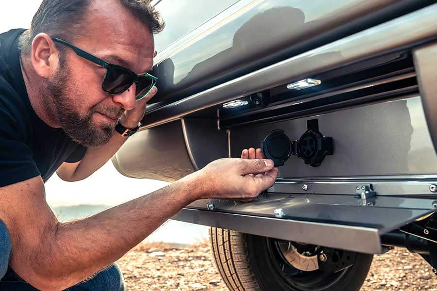 zerolabs-12 經典美式4x4居然零廢排,而且造工媲美勞斯萊斯?那麼接下來是?難道是植物製肥豬肉?