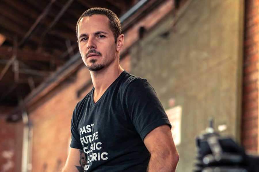 zerolabs-32 經典美式4x4居然零廢排,而且造工媲美勞斯萊斯?那麼接下來是?難道是植物製肥豬肉?