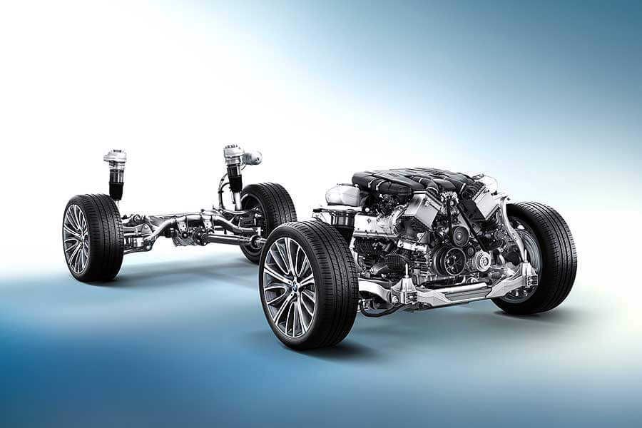 先有四門Coupe,近年又冒出四門GT,其實兩者訴求都相同,感覺就像玩文字遊戲,至於這場遊戲的最後贏家……。