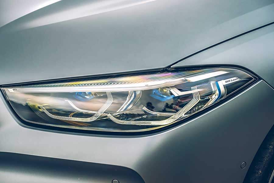 8gc&panamera-45 先有四門Coupe,近年又冒出四門GT,其實兩者訴求都相同,感覺就像玩文字遊戲,至於這場遊戲的最後贏家……。