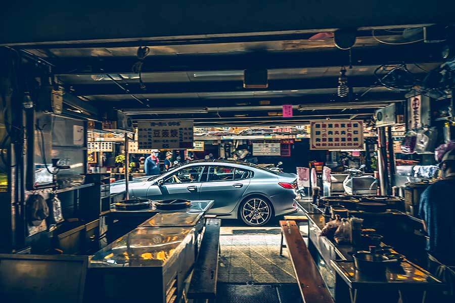 先有四門Coupe,近年又冒出四門GT,其實兩者訴求都相同,感覺就像玩文字遊戲,至於這場遊戲的最後贏家……。