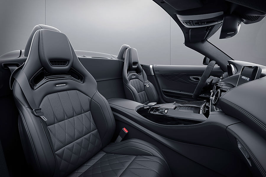 車系編成那麼複雜幹什麼,摻在一起做成AMG GT啊,賓士!