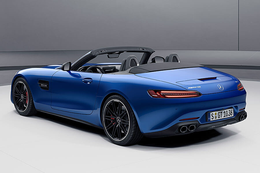 車系編成那麼複雜幹什麼,摻在一起做成AMG GT啊,賓士!