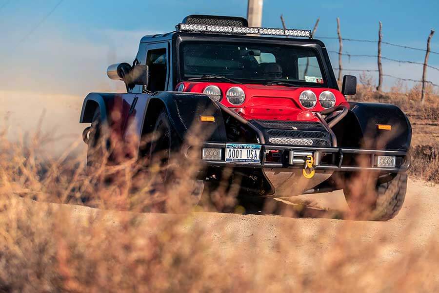 我們與史提夫麥昆的Baja Boot直闖南部邊界,看看它的現代重生版是否無負一代傳奇威名。