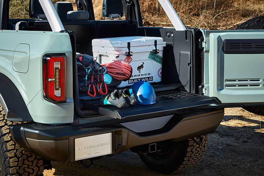 bronco-27 F系列的堅韌+Mustang的精神=2021 Ford Bronco。