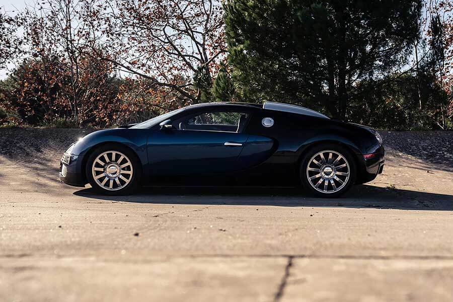 Veyron量產前最後一個原型,世上絕無僅有的EB110賽車,之後發生的故事甚至更加異乎尋常。