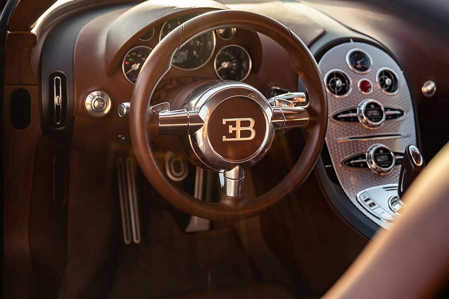 Veyron量產前最後一個原型,世上絕無僅有的EB110賽車,之後發生的故事甚至更加異乎尋常。