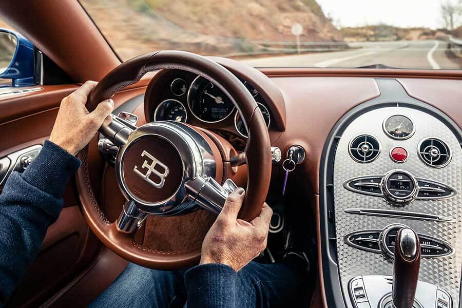 Veyron量產前最後一個原型,世上絕無僅有的EB110賽車,之後發生的故事甚至更加異乎尋常。