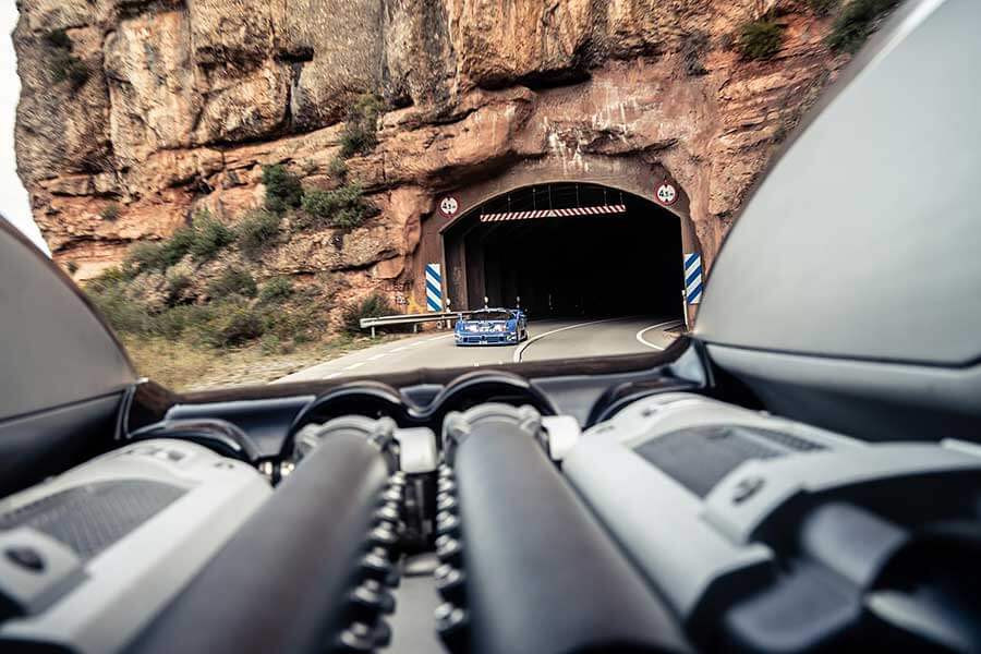 Veyron量產前最後一個原型,世上絕無僅有的EB110賽車,之後發生的故事甚至更加異乎尋常。