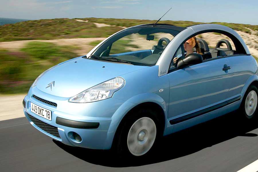 誰規定敞篷車只能帥氣，小巧可愛同樣有型。