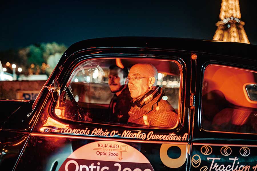 雪鐵龍，大概是世上最有創意的汽車公司，今年喜迎百周年。所以我們專誠集合了六件代表作環遊法國，為這個大日子獻上一場別開生面的賀壽巡遊。