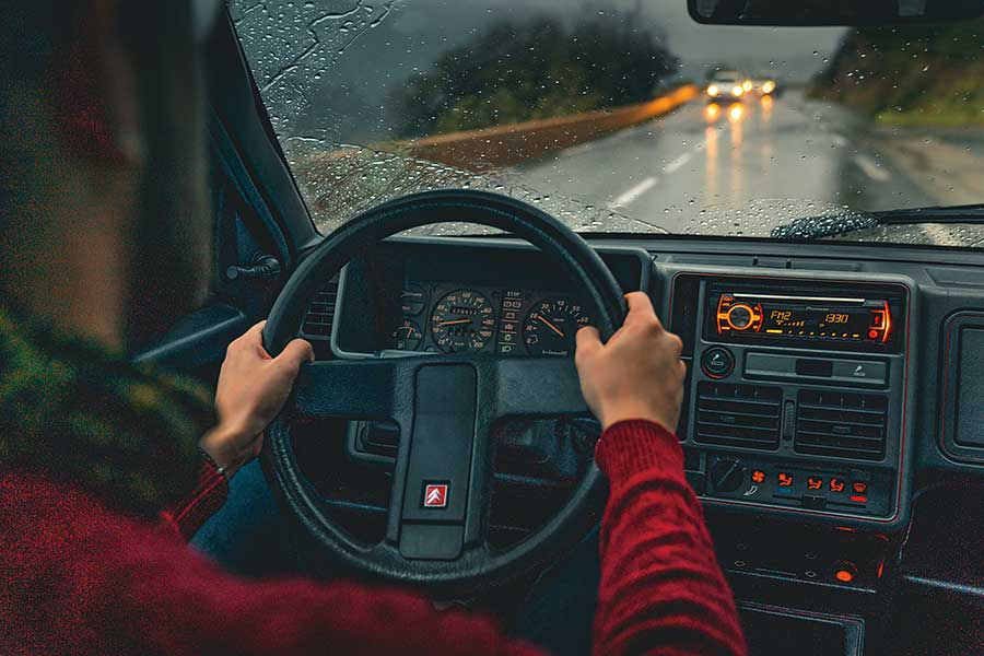 雪鐵龍，大概是世上最有創意的汽車公司，今年喜迎百周年。所以我們專誠集合了六件代表作環遊法國，為這個大日子獻上一場別開生面的賀壽巡遊。