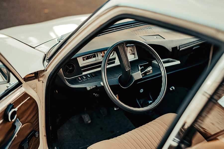 雪鐵龍，大概是世上最有創意的汽車公司，今年喜迎百周年。所以我們專誠集合了六件代表作環遊法國，為這個大日子獻上一場別開生面的賀壽巡遊。