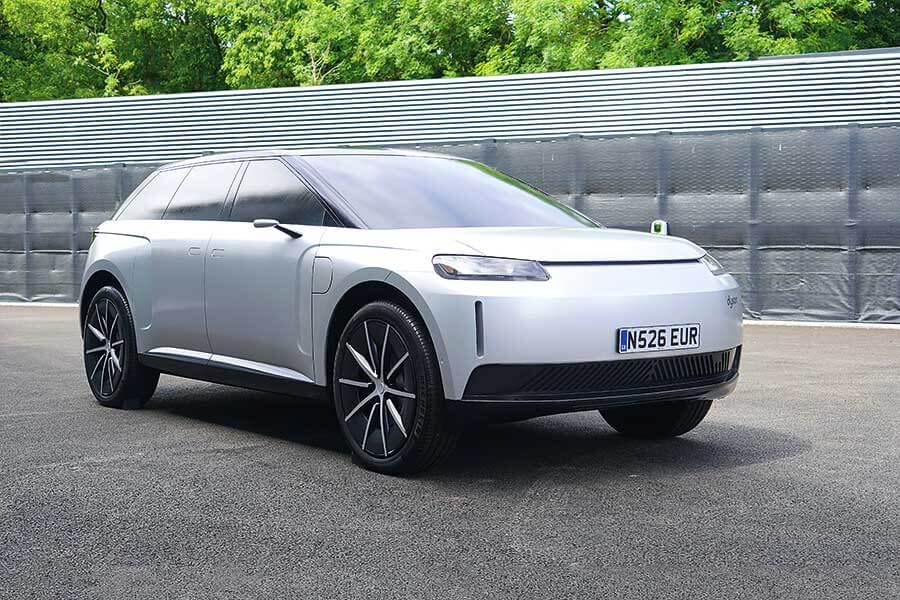 英國電器巨頭James Dyson用創新型格四字開闢吸塵器、吹風機市場,為何會將得意之作送上斷頭檯?