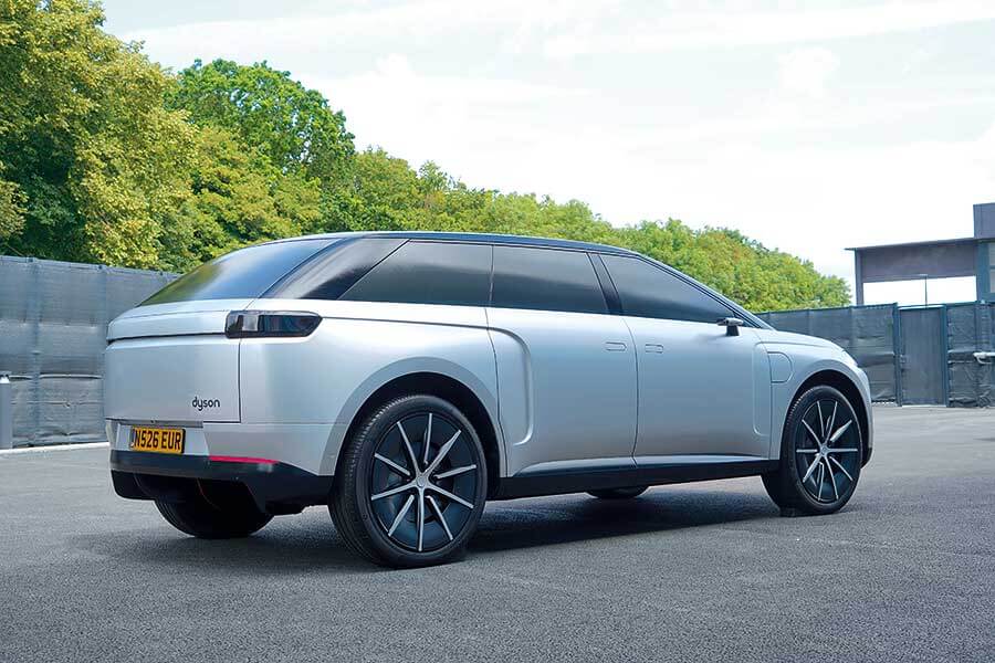 英國電器巨頭James Dyson用創新型格四字開闢吸塵器、吹風機市場,為何會將得意之作送上斷頭檯?