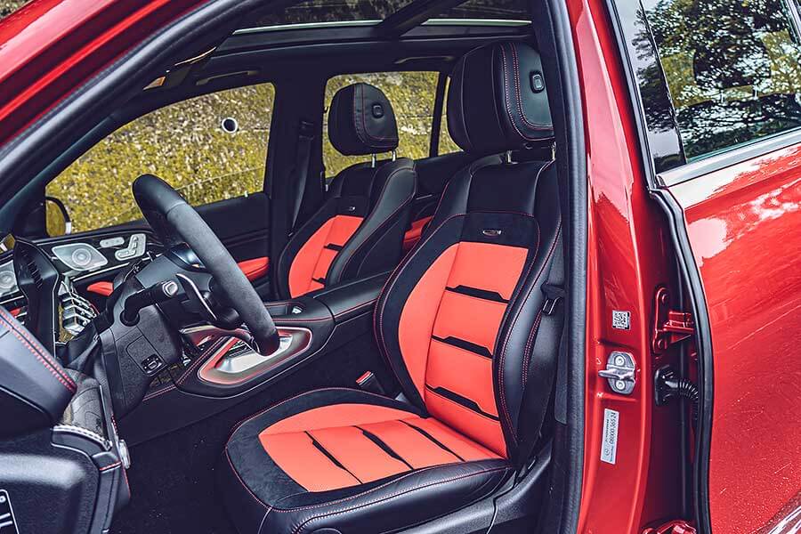 gle53-28 雖然現在是夏天,不過GLE 53卻像一股秋風,以攻無不克之姿縱橫山林之間,好不暢快。