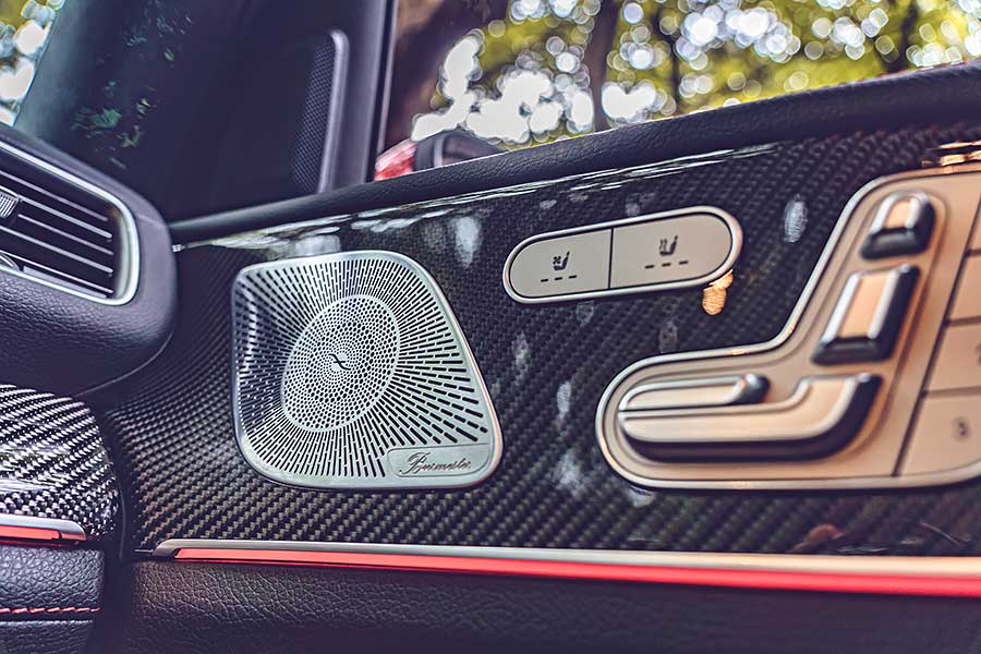 gle53-6 雖然現在是夏天,不過GLE 53卻像一股秋風,以攻無不克之姿縱橫山林之間,好不暢快。