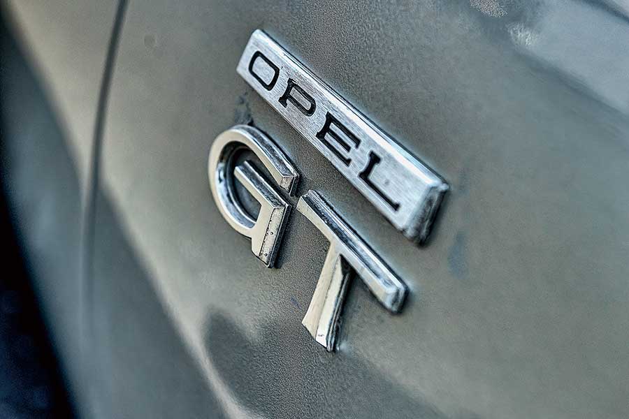 gt1900-20 日本廣告的開場白,愈來愈常用「從此進入人生100年時代」,意思是在醫學等領域不斷進步時,人類壽命亦愈來愈長,很快大家活到百歲已不稀奇。