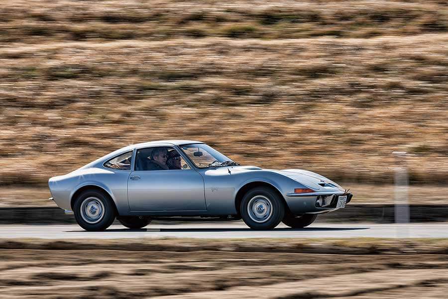 gt1900-36 日本廣告的開場白,愈來愈常用「從此進入人生100年時代」,意思是在醫學等領域不斷進步時,人類壽命亦愈來愈長,很快大家活到百歲已不稀奇。