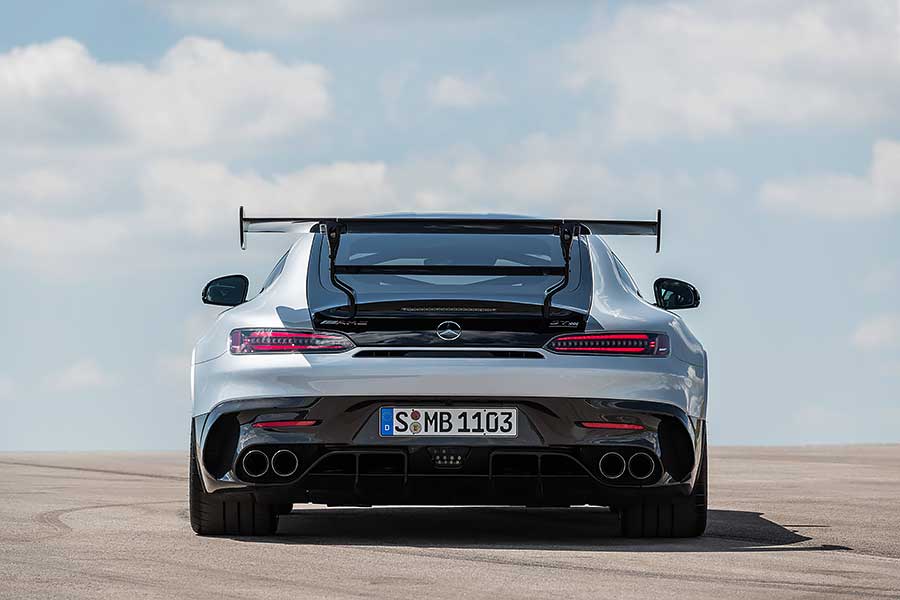 gtblackseries-12 強勢外型雖然早已被看個精光,但真正精采的現在才要登場。