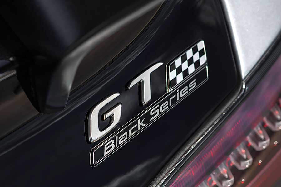 gtblackseries-44 強勢外型雖然早已被看個精光,但真正精采的現在才要登場。