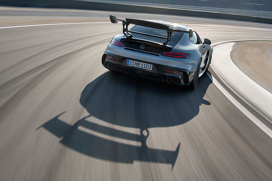 gtblackseries-45 強勢外型雖然早已被看個精光,但真正精采的現在才要登場。