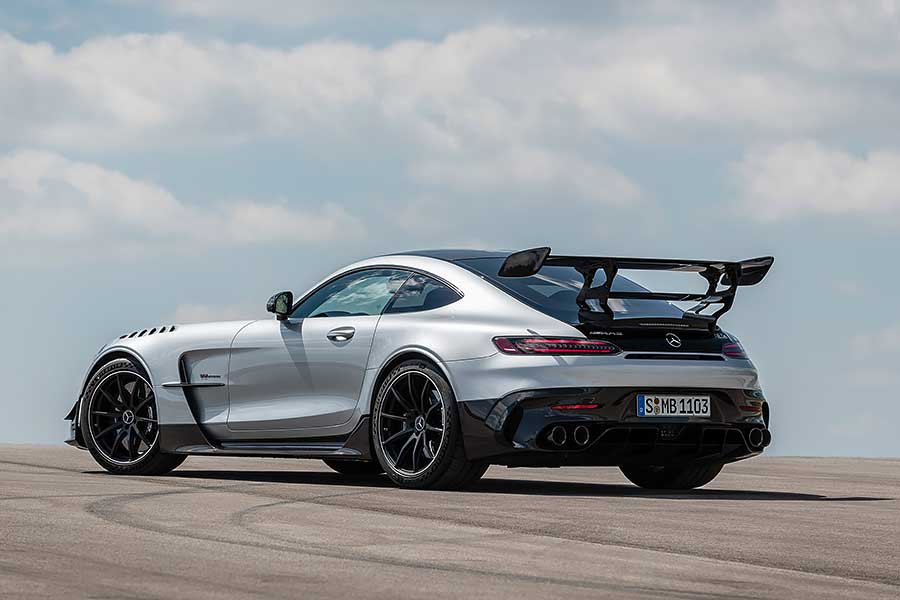 gtblackseries-9 強勢外型雖然早已被看個精光,但真正精采的現在才要登場。