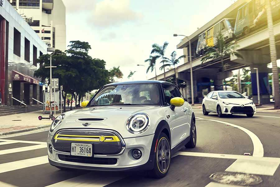 2020年度最令人興奮的兩款電動城市車現已在此，電動車是否迎來大行其道的時刻呢？